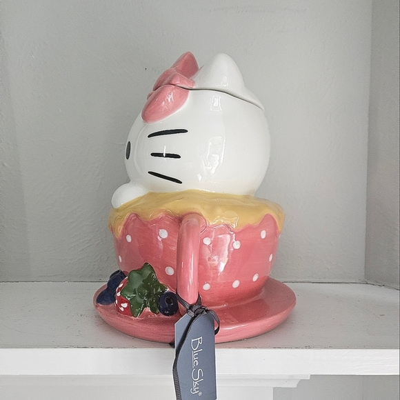 NWT Blue Sky Clayworks X Hello Kitty Sweet Tea Cup Cookie Jar - Picture 2 of 6